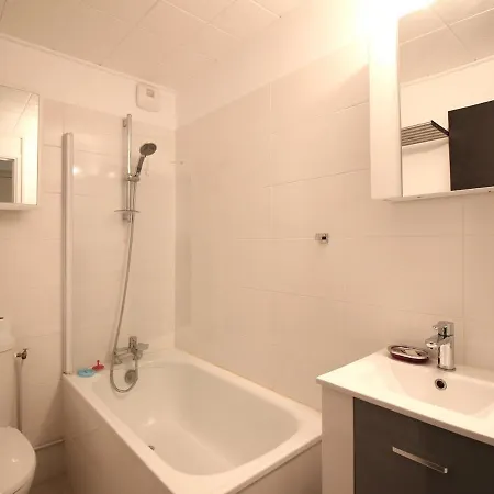 Apartment T2bis Confortable Au Pied Des Pistes - 6 Pers, Parking, Local A Skis, Animaux Acceptes - Fr-1-415-149 Le Mont-Dore